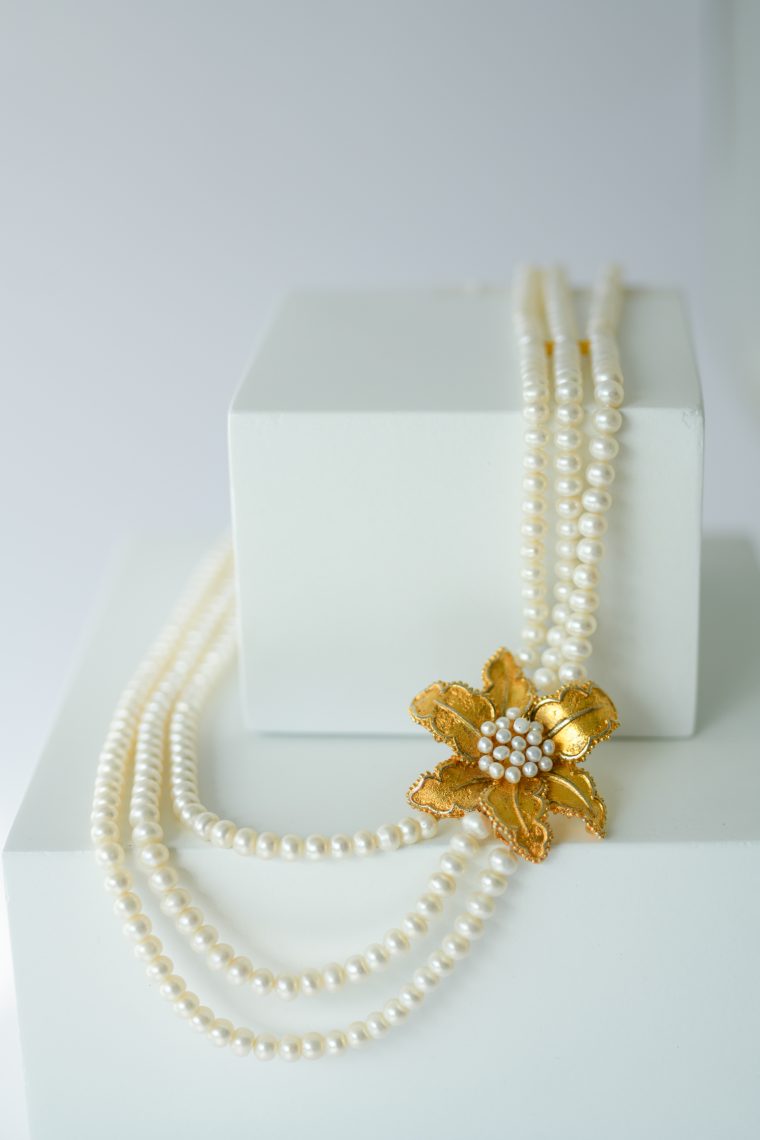 Asiatic Lily Necklace