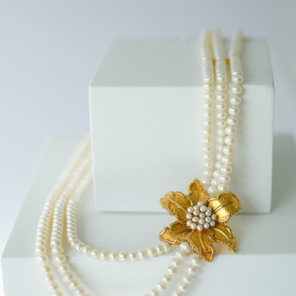 Asiatic Lily Necklace Asiatic Lily Necklace