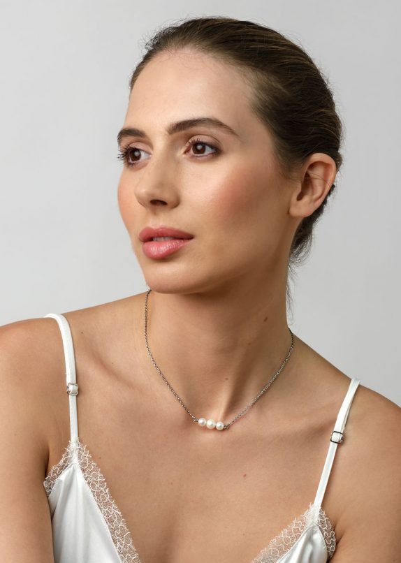 Linear Pearl Necklace - Image 2
