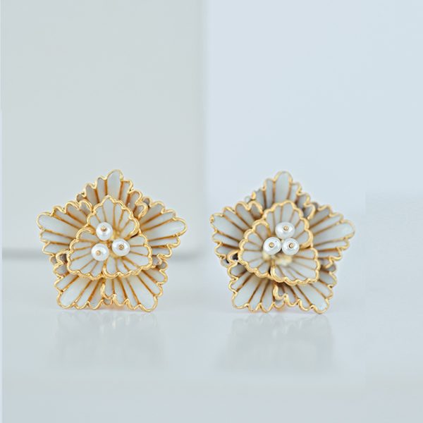 White Hibiscus Earrings